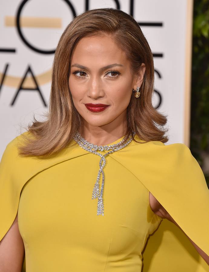 Looks 'beauty': Jennifer Lopez