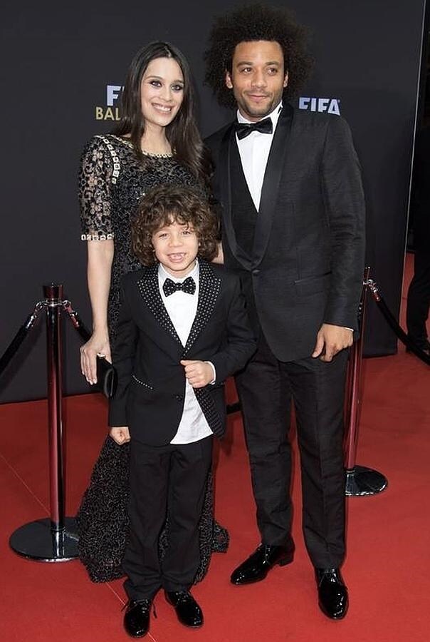Marcelo junto a su mujer y su hijo en la gala del Balón de Oro 2016.
