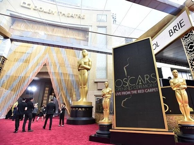 Ambiente previo al arranque de la gala de los Premios Oscars 2016./GTRES