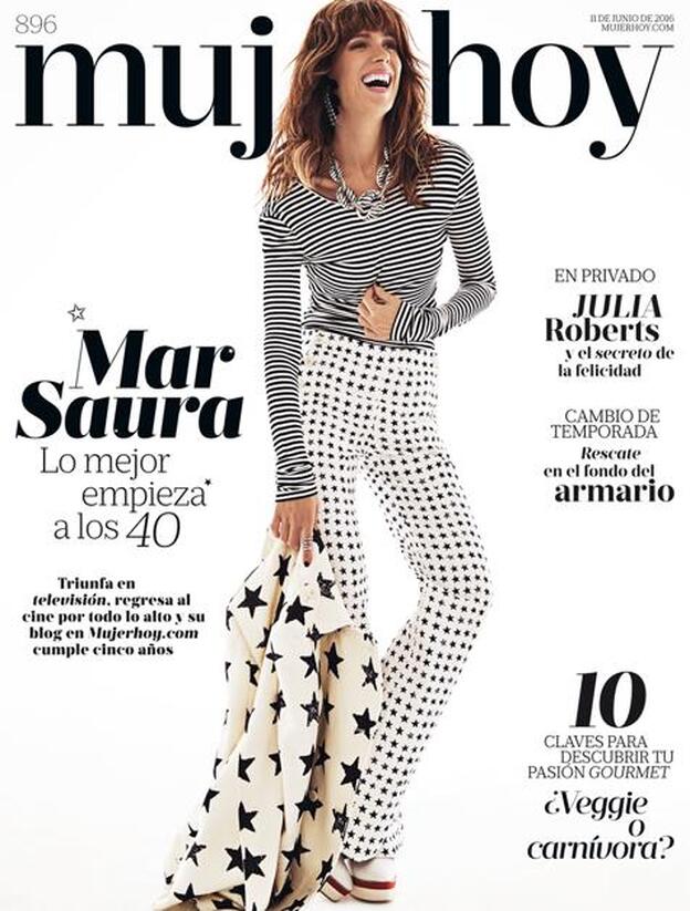Mar Saura destaca en nuestra portada de la semana con un 'total look' de Max Mara y collar de Ekseption. El estilismo es de Verónica Suárez./Richard Ramos/Mujerhoy