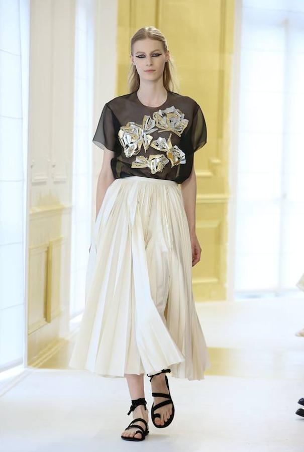 Blusa y falda de la colección de Alta Costura de Dior