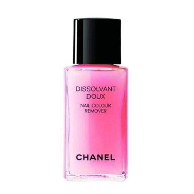 Quitaesmalte Le Dissolvant Doucer de Chanel (18 euros).