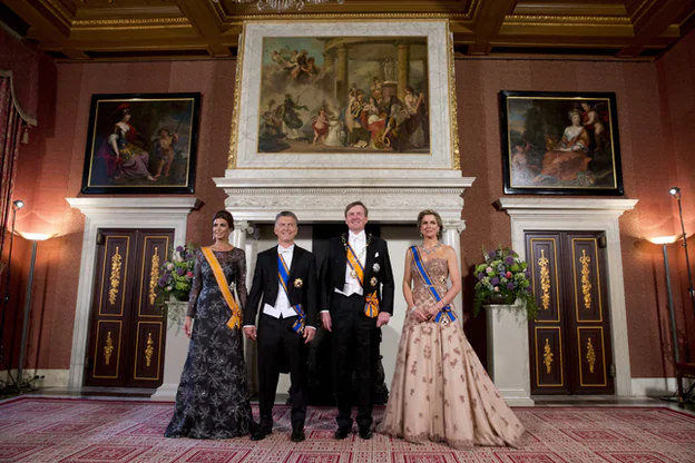 Los Reyes de Holanda y el matrimonio Macri, en el Palacio Real de Ámsterdam/Gtres