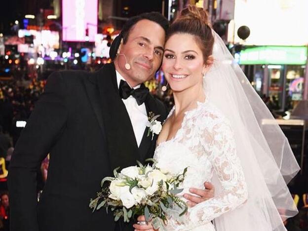 María Menounos y Keven Undergaro, durante su boda sorpresa en Times Square./instagram