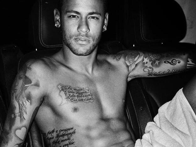Neymar posa de lo más sensual en su cuenta de Instagram./instagram