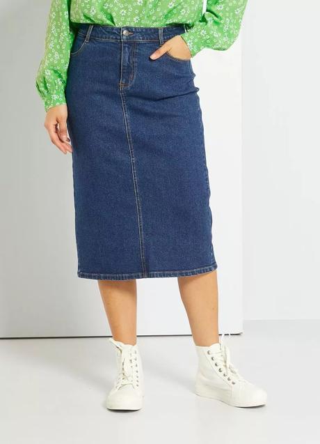 Falda vaquera de tubo de Kiabi, 15 euros.