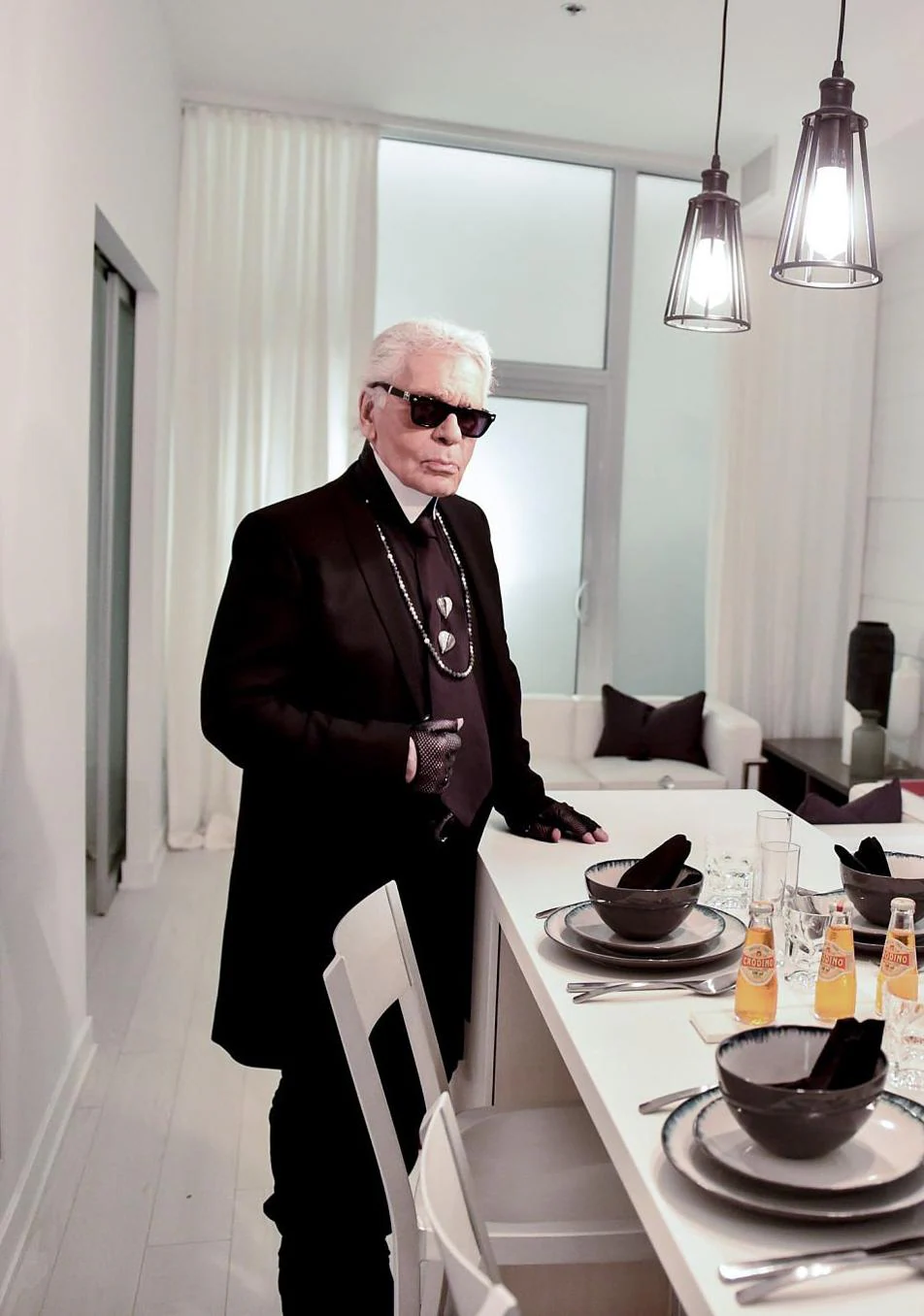 El impresionante apartamento de Karl Lagerfeld en París a subasta una