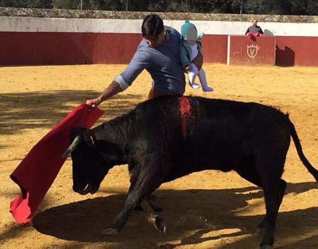 Francisco Rivera pide respeto a sus tradiciones y asegura que, más segura que en sus brazos, su hija no va a estar nunca./instagram