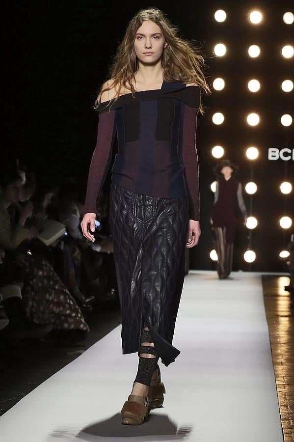 Desfile de BCBG Max Azria en Nueva York: tejido lúrex