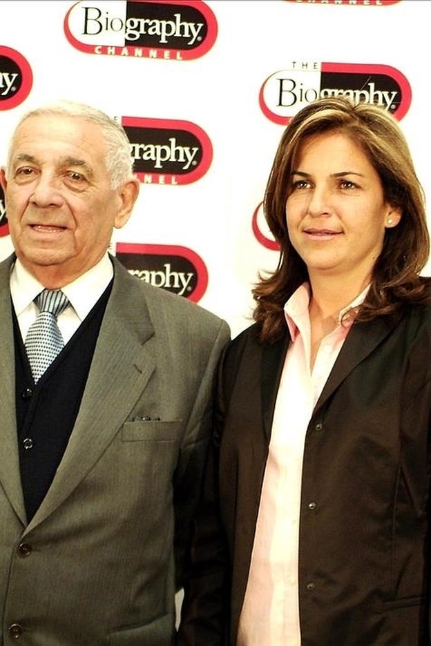 Arantxa Sánchez Vicario junto a su padre, Emilio, en una foto de archivo./gtres.