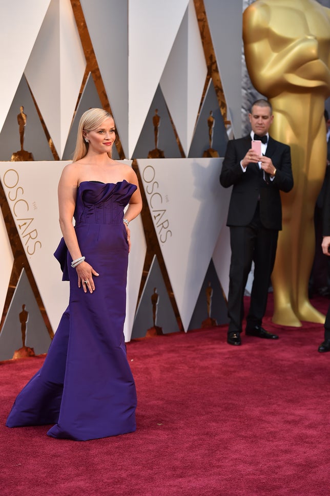 La alfombra roja de los Oscar: Reese Witherspoon