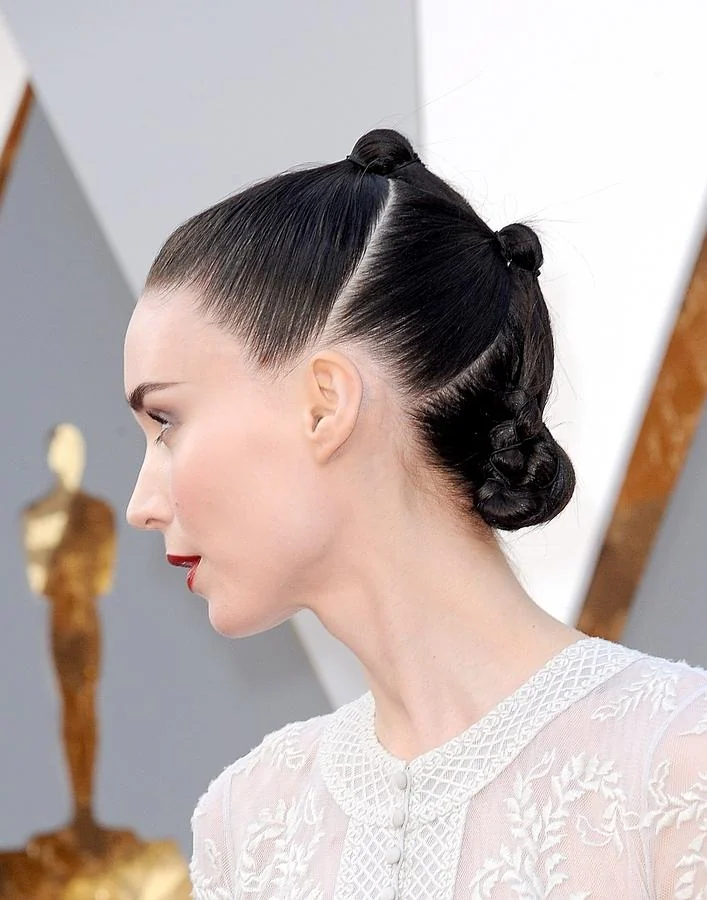 Los peinados y maquillajes de los Oscar: el recogido de Rooney Mara