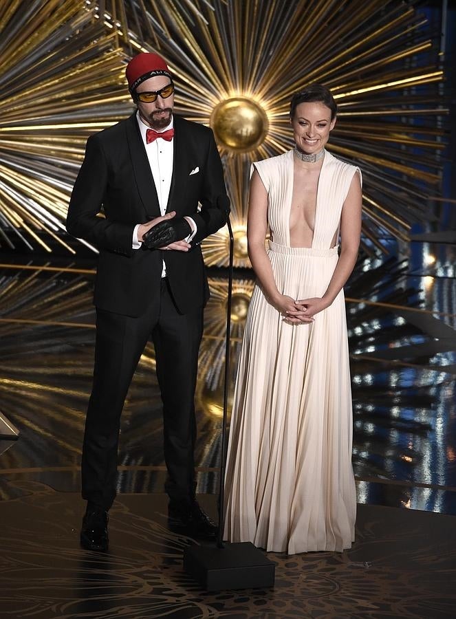 Las mejores fotos de los Premios Oscar 2016: el gorro de Sacha Baron Cohen