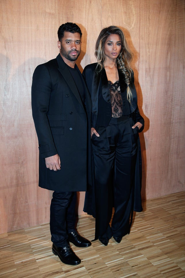 Russell Wilson y Ciara en el desfile de Givenchy en París