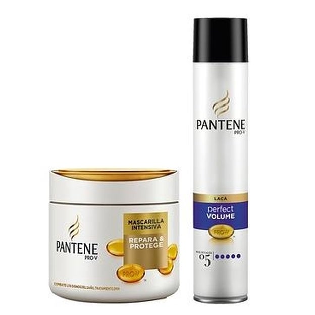 Look messy o despeinado: mascarilla Repara y Protege (4 €) y laca Perfect Volume de alta intensidad (4,40 €), de Pantene.