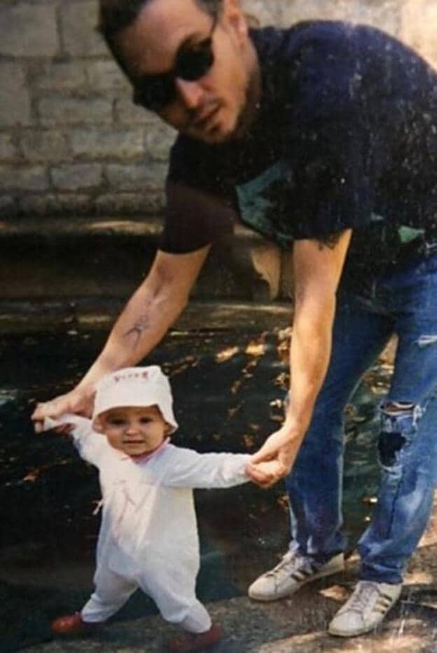 Esta es la foto con la que Lily Rose ha destacado la faceta de buen padre de Johnny Depp./instagram.