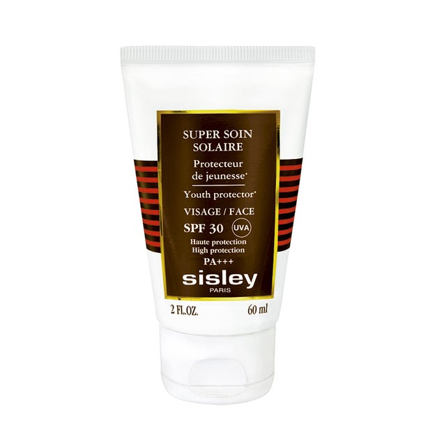 Super Soin Solaire Tinté SPF30 de Sisley (121,50 €).