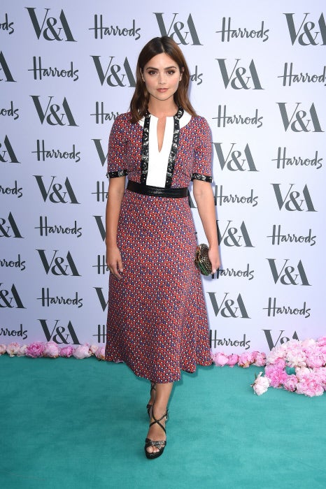 El look de Jenna Coleman en la Fiesta del Verano