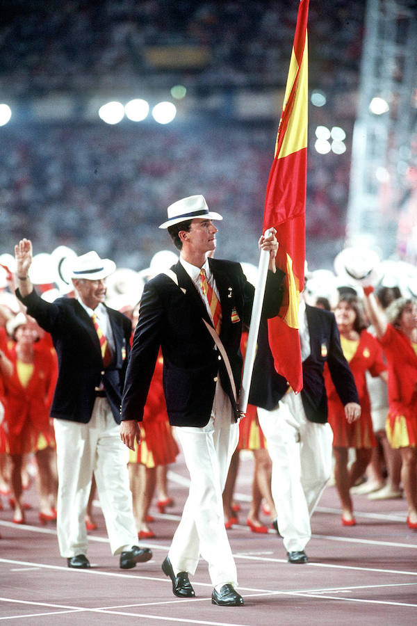 Don Felipe de Borbón, abanderado en Barcelona 92