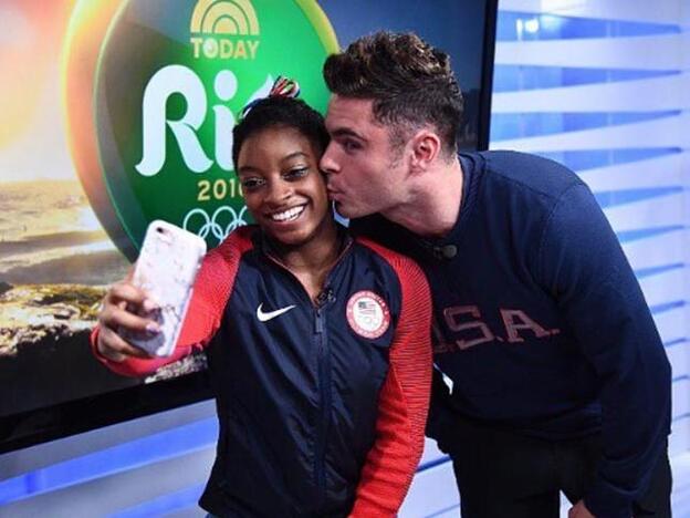 Simone Biles dice que llamemos "señorita Efron"./instagram.