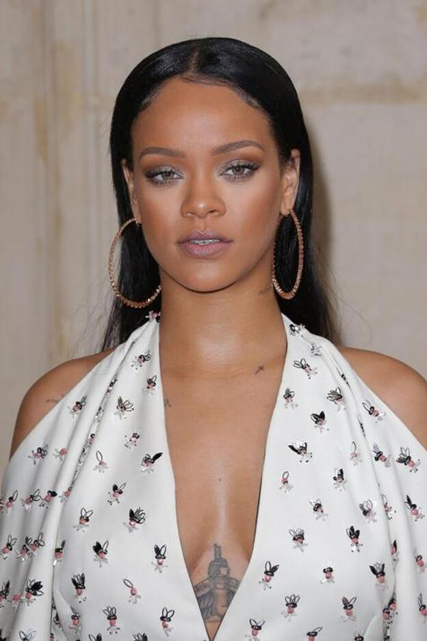 Rihanna desolada por la desparición de la joven Shirlene Quigley./cordon press.