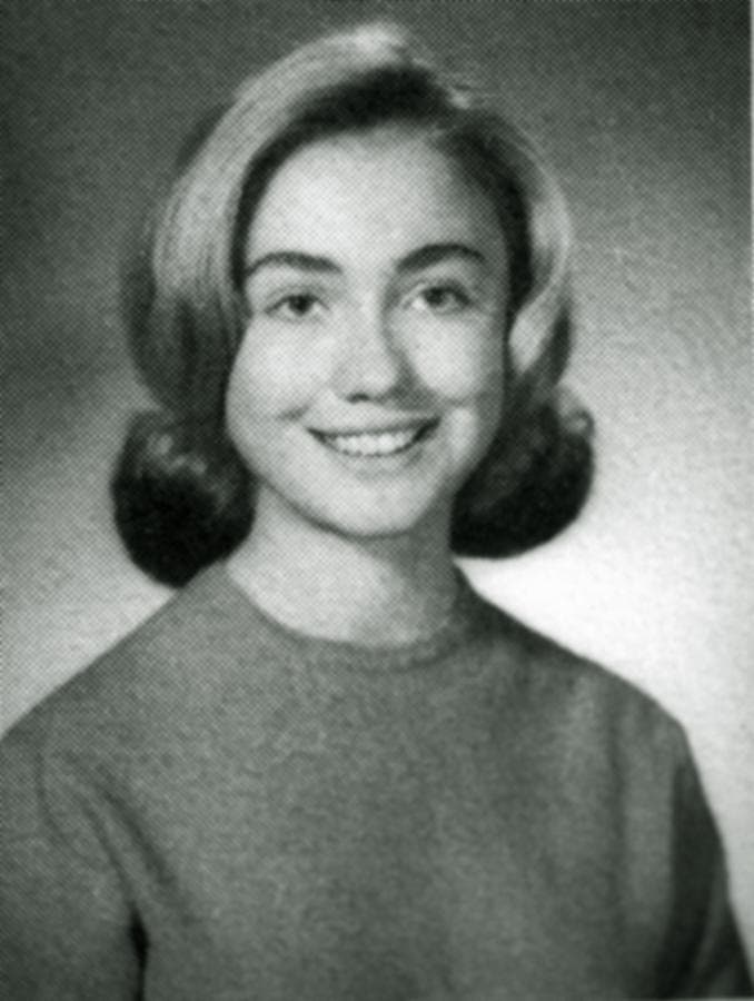 Hillary Clinton, en la foto del anuario de su instituto en 1965