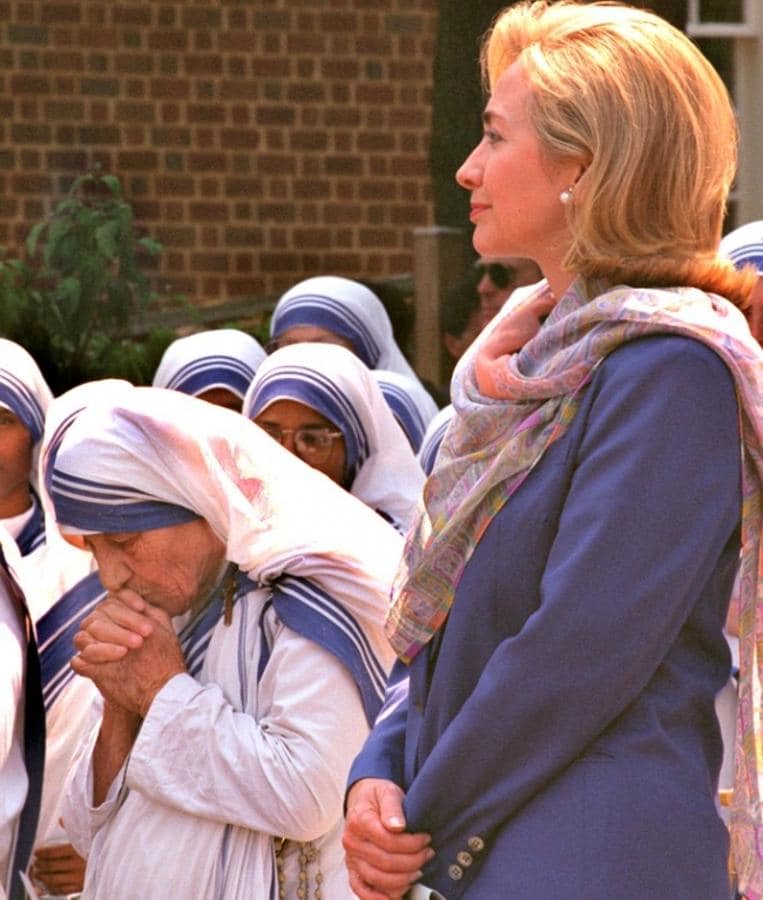 Como Primera Dama en 1995, junto a la Madre Teresa de Calcuta