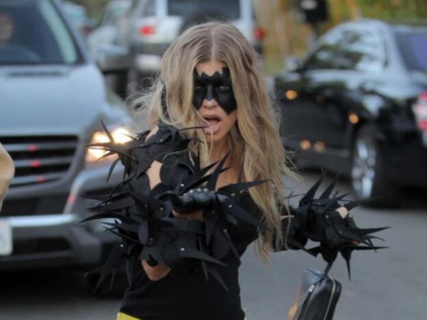 Fergie disfrazada de Catwoman/D. R.