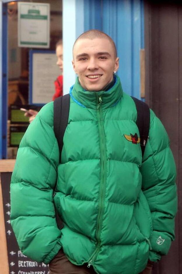 Rocco Ritchie en una imagen por las calles de Londres./gtres.