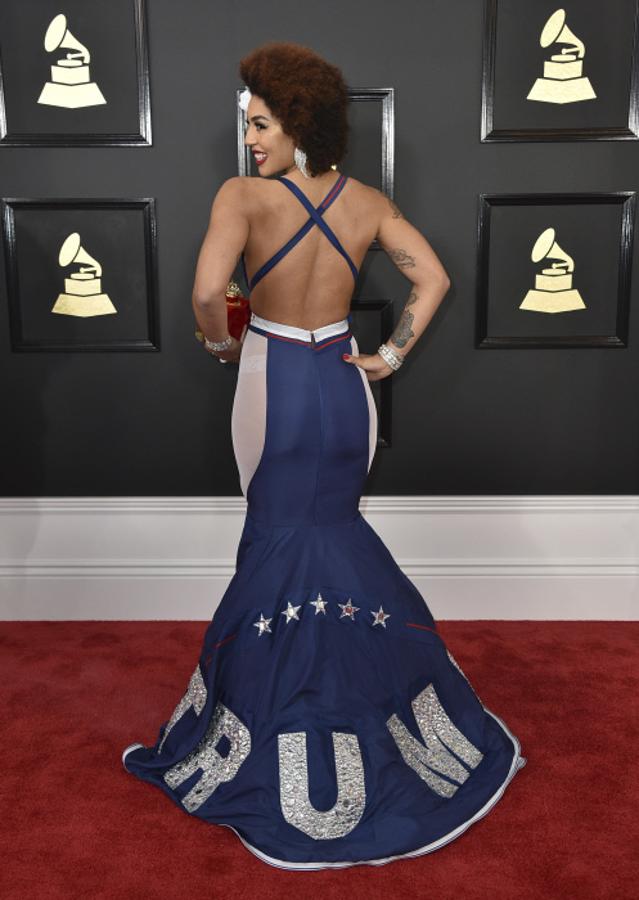 Premios Grammy 2017: el vestido de Joy Villa