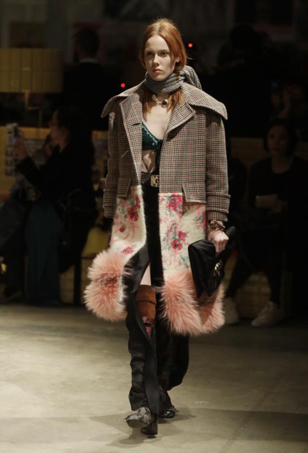 Desfile de Prada otoño-invierno 2017/18 en la Semana de la Moda de Milán