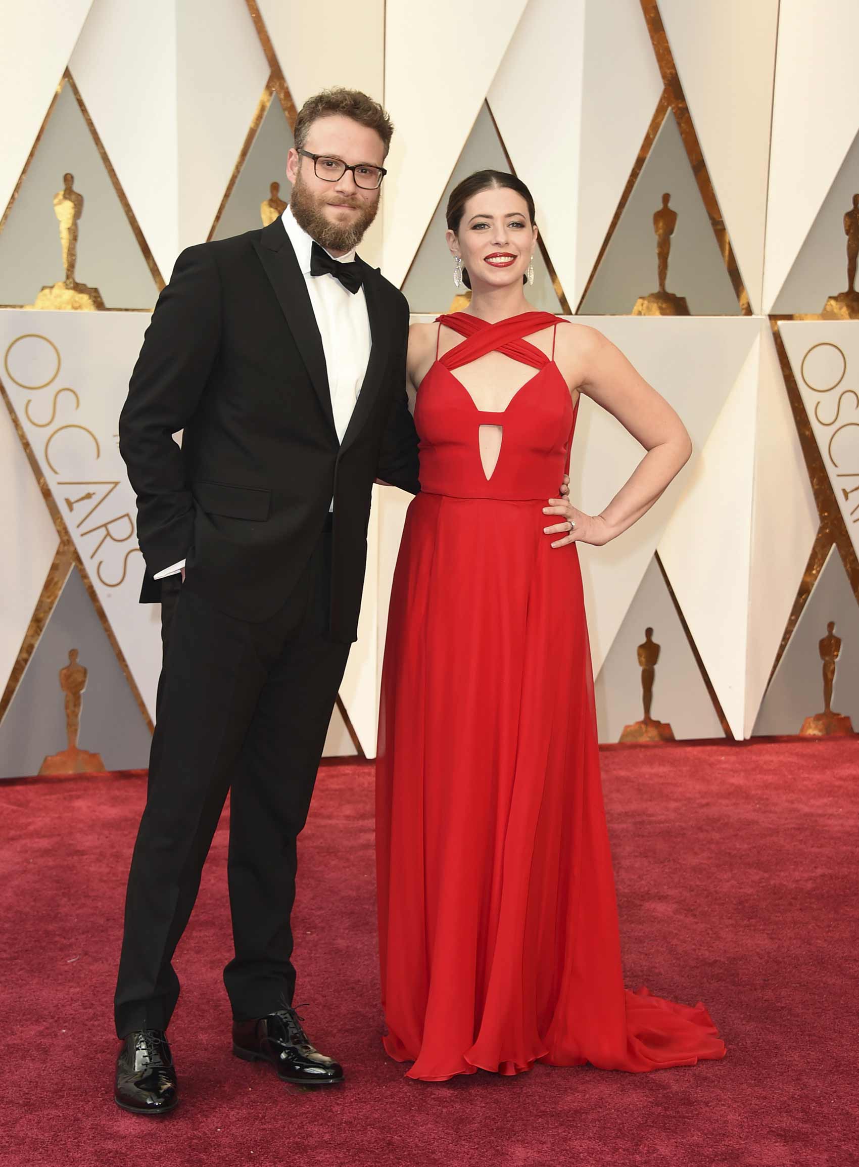 Las parejas en la alfombra roja de los Oscars 2017: Seth Rogen y Lauren Miller