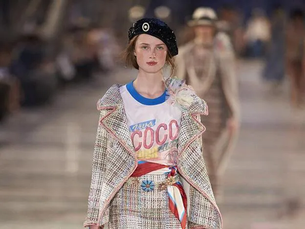 Un día como hoy: Coco Chanel y la camisa marinera