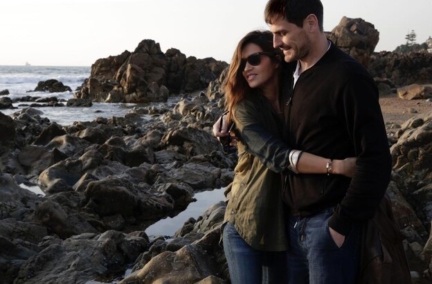 Sara Carbonero publicó una foto del matrimonio a orillas del mar./INSTAGRAM
