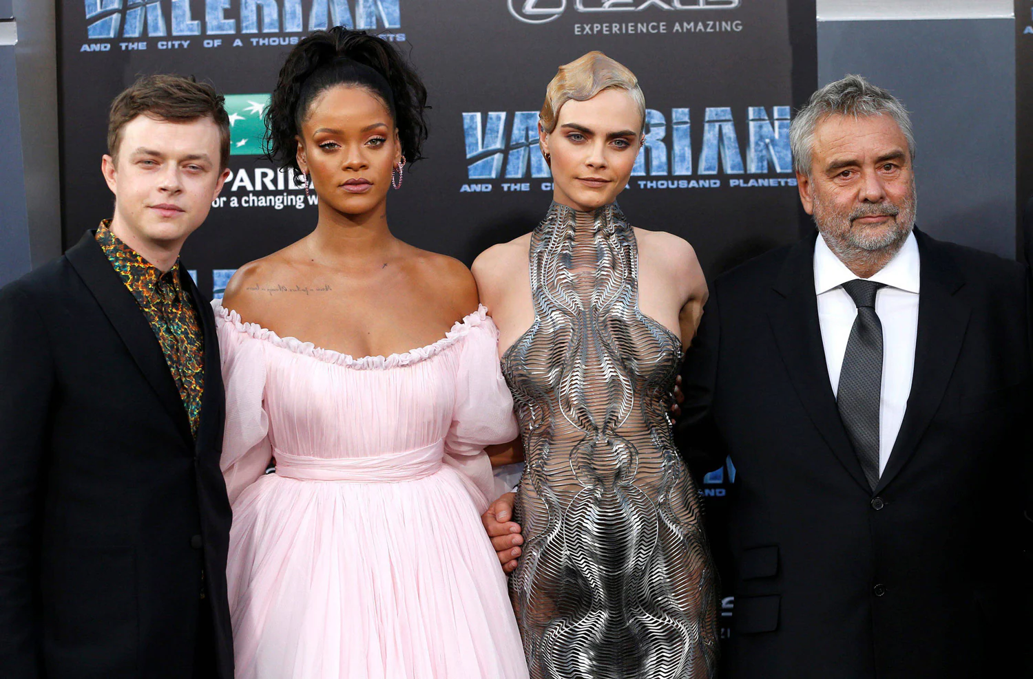 Dane DeHaan, Rihanna, Cara Delevinge y Luc Besson en la premiere de Valerian y el planeta de los mil mundos