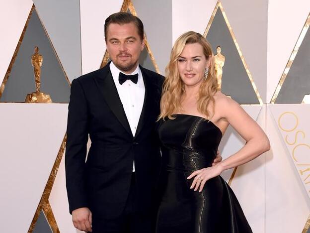 Leonardo DiCaprio y Kate Winslet en un estreno en Hollywood/getty