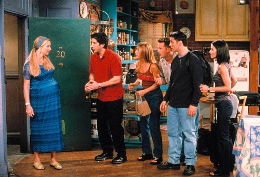Las chicas de 'Friends' llevaron estas tendencias antes que tú: sandalias