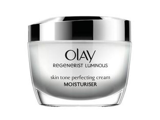 Regenerist Luminous Crema Perfeccionadora del Tono, de Olay (29,99 euros).