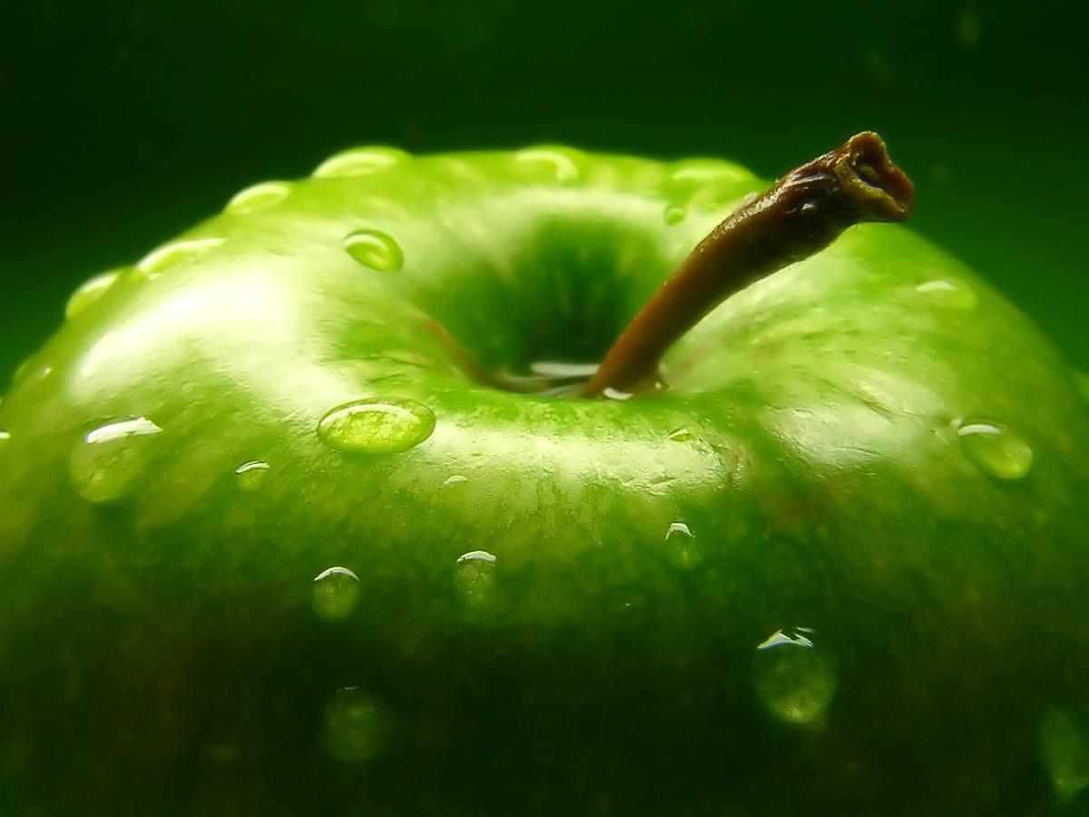 Alimentos para tener el vientre plano: manzana verde