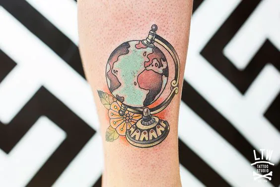 Tatuajes para viajeros: globo terráqueo