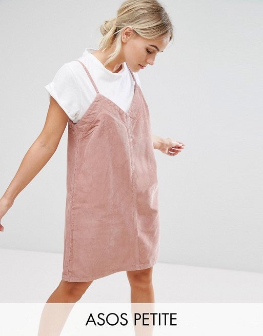 Formas de llevar la pana: vestido de Asos