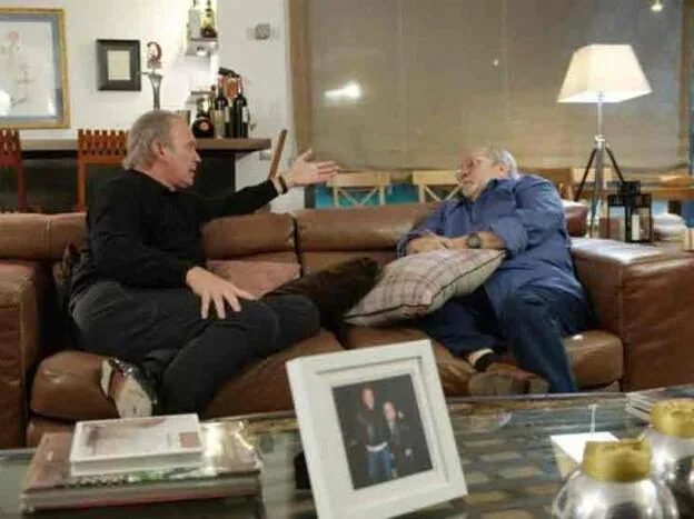 Bertín Osborne y Arévalo en una imagen del esperado reencuentro televisivo./twitter.