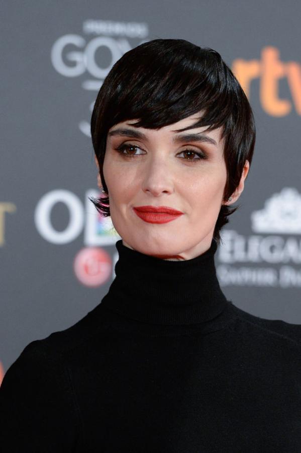 Los mejores peinados de las famosas en 2017: Paz Vega con pixie efecto mojado