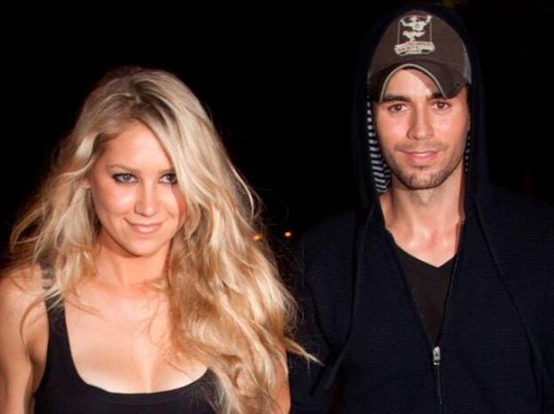 La tenista Anna Kurnikova y el cantante Enrique Iglesias./twitter