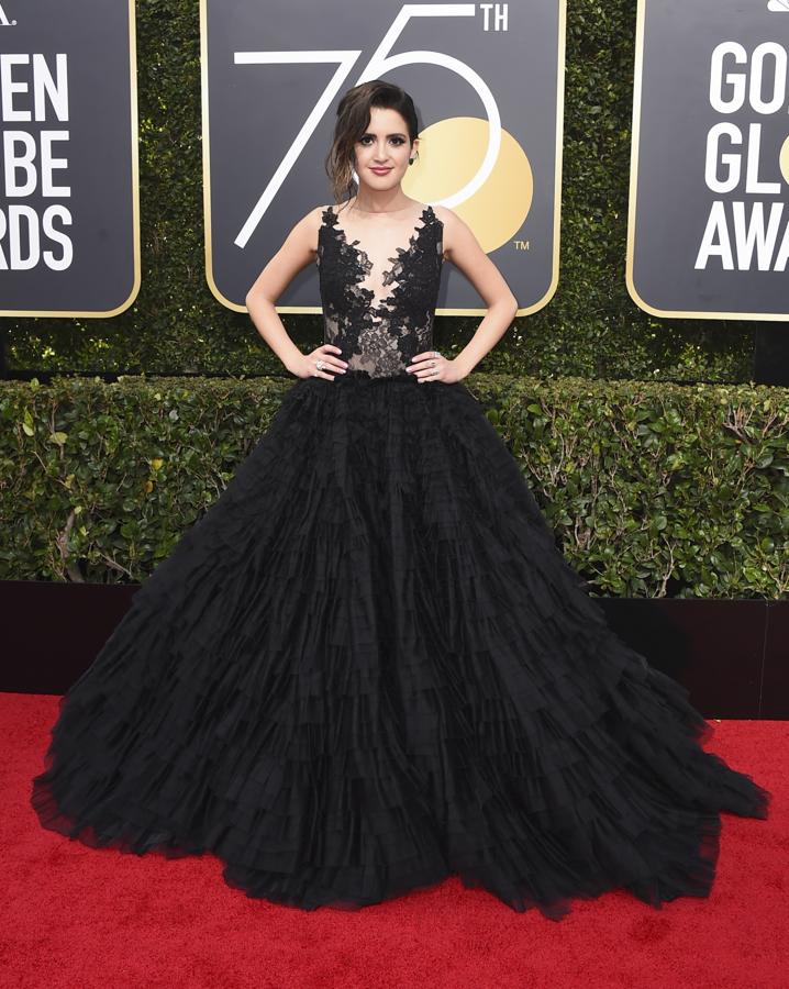 Alfombra roja de los Globos de Oro 2018: el vestido de Laura Marano