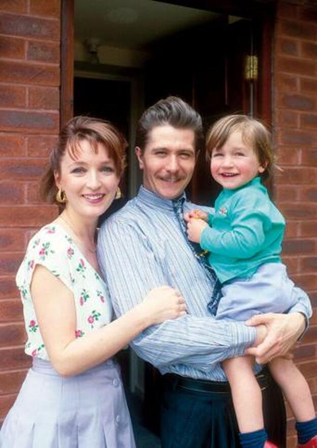 Gary Oldman junto a su exmujer Lesley Manville.