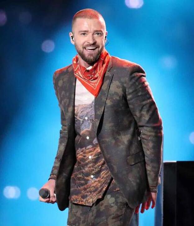 Justin Timberlake durante su actuación en el intermedio de la Super Bowl.