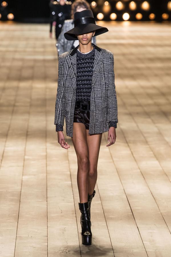 Los looks más bonitos de la Paris Fashion Week: Saint Laurent