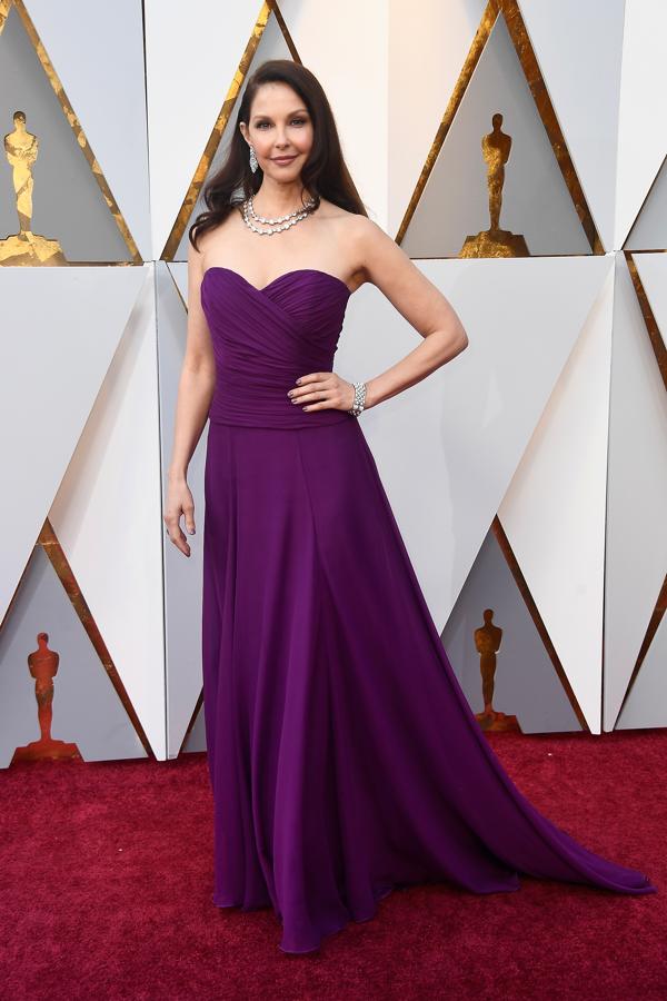 Todos los looks de la alfombra roja de los Premios Oscar: Ashley Judd