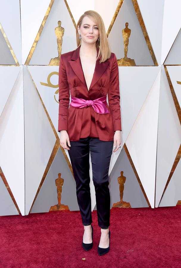 Todos los looks de la alfombra roja de los Premios Oscar: Emma Stone